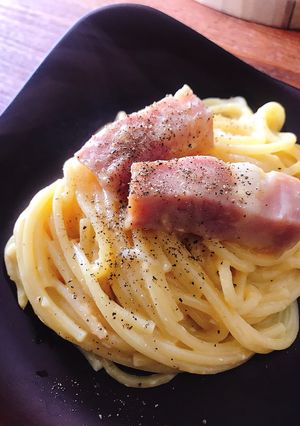 フライパン１つ！茹でない簡単カルボナーラ-レシピのメイン写真
