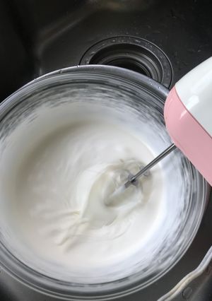 簡単！回る回る！楽ちん生クリーム泡立て法-レシピのメイン写真
