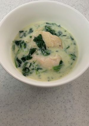鶏胸肉とほうれん草のクリーム煮-レシピのメイン写真