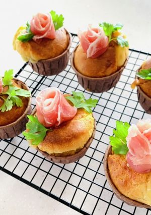 ローズな生ハムとチーズのお食事マフィン-レシピのメイン写真