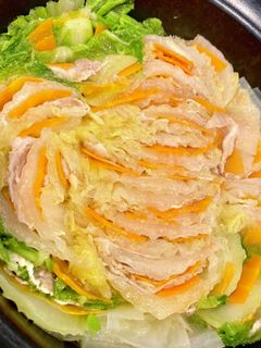 かぶと豚バラのミルフィーユ鍋 by 百舌てりやきバーガー