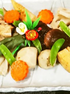 お煮しめ(椎茸、レンコン、ゴボウなど)-レシピのメイン写真
