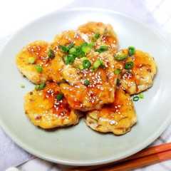 รูปของ 冷めても◎山芋・蓮根のモチフワ♡鶏つくね