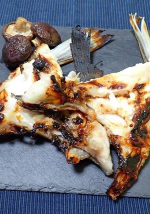 スズキのカマ塩麹漬け焼き-レシピのメイン写真