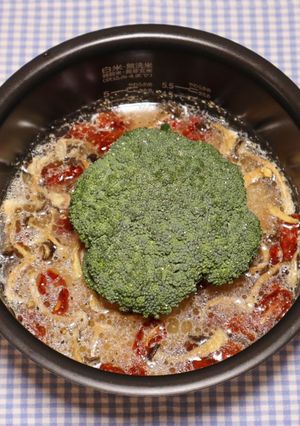 嵐相葉☆乾燥野菜で丸ごとブロッコリー釜飯-レシピのメイン写真