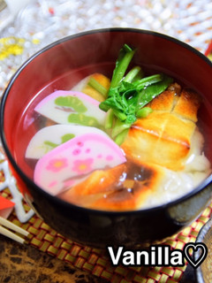 簡単白だしで透明お汁の上品華やかなお雑煮-レシピのメイン写真