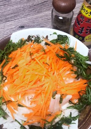 サラダをゴマ油＆塩コショウで！-レシピのメイン写真