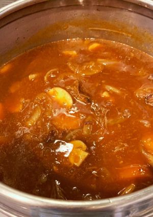 お肉ゴロゴロ♪ ひと味違うハヤシライス-レシピのメイン写真