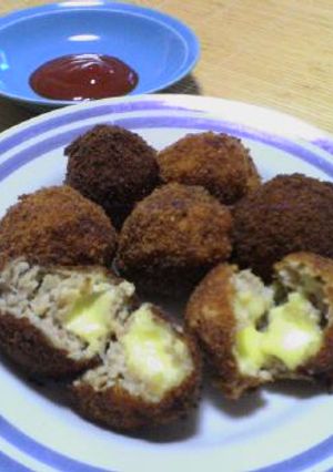 チーズがとろ～り！コロコロチキンボール-レシピのメイン写真