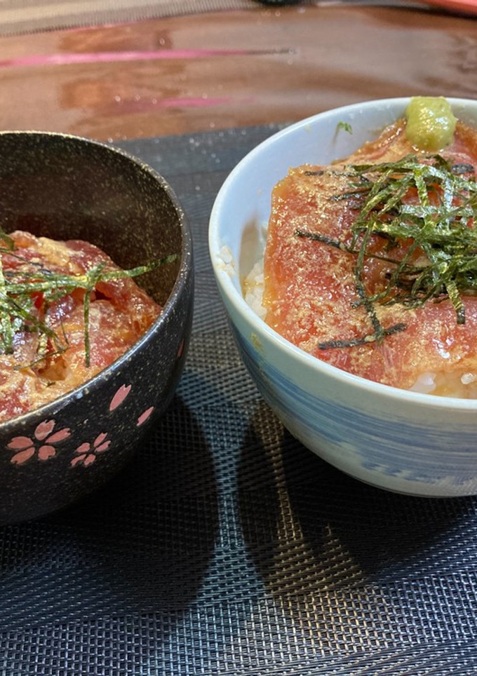 マグロのごまダレ漬け丼(だし茶漬けも)-レシピのメイン写真