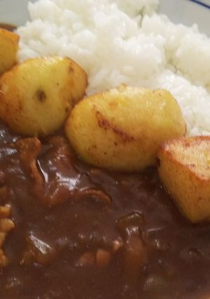 簡単美味・揚げじゃがバターとカレー-レシピのメイン写真