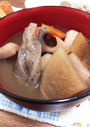 山梨の祖母の味！筑前煮風お雑煮-レシピのメイン写真