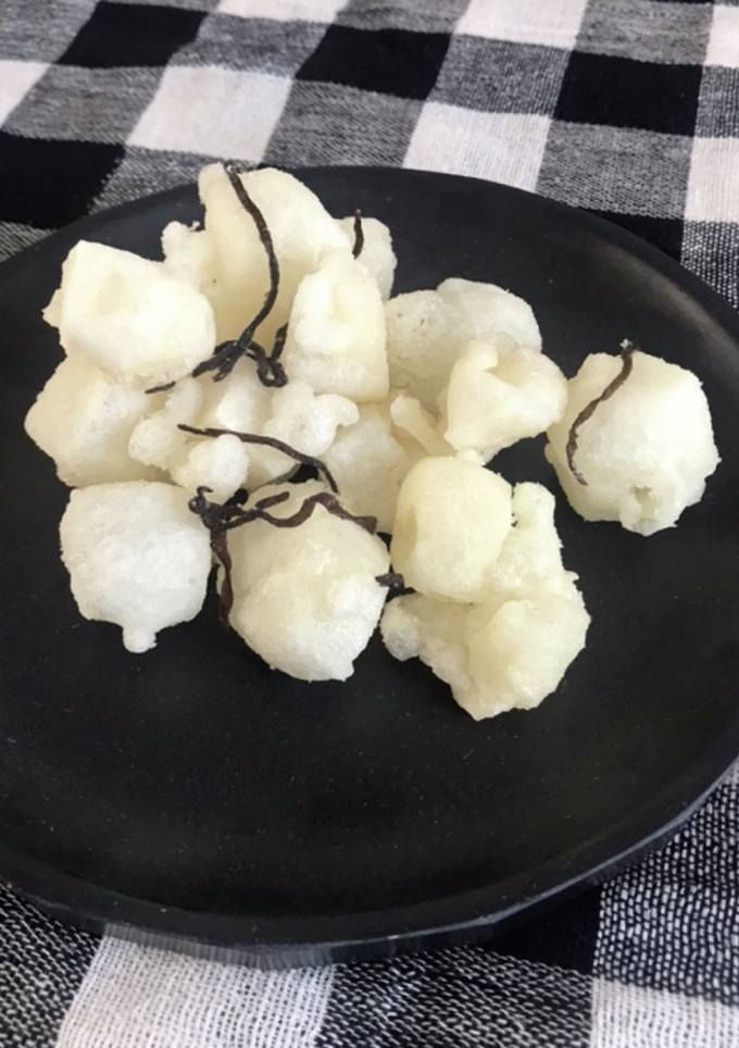 簡単　塩昆布で揚げ餅-レシピのメイン写真