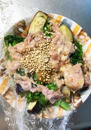豆腐バーグ&カルビクッパ豚こま乗ドーム蒸-レシピのメイン写真