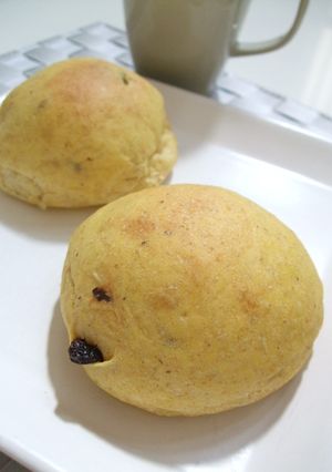 ふわふわパンプキンレーズンぱん-レシピのメイン写真
