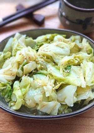 レンジで簡単～キャベツの梅昆布ごま油漬け-レシピのメイン写真