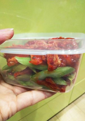 セロリをキムチ漬けに！簡単！混ぜて漬ける-レシピのメイン写真