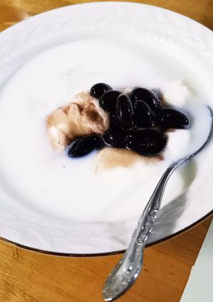 黒豆ヨーグルト牛乳-レシピのメイン写真