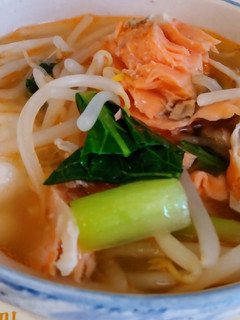 塩鮭ともやしのお雑煮-レシピのメイン写真