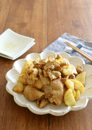 ご飯が進む☆豚肉とじゃがいものカレー炒め-レシピのメイン写真