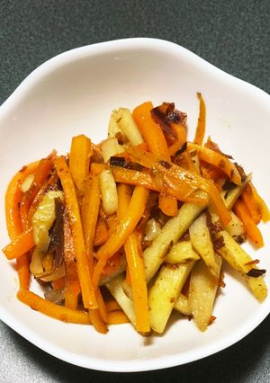 カレー材料の残り物！？いもにんじん炒め！-レシピのメイン写真