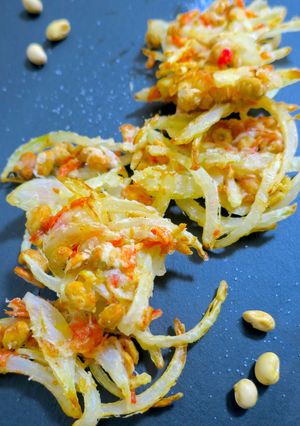 簡単揚げ焼き!桜エビと煎り大豆のかき揚げ-レシピのメイン写真