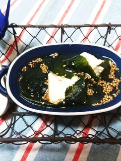 レンジでお手軽簡単♪豆腐とわかめスープ-レシピのメイン写真