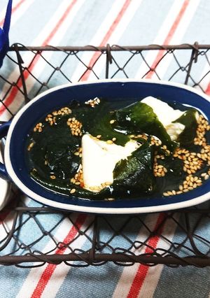 レンジでお手軽簡単♪豆腐とわかめスープ-レシピのメイン写真