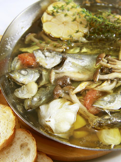 冬に食べたい!小魚とキノコのアヒージョ-レシピのメイン写真