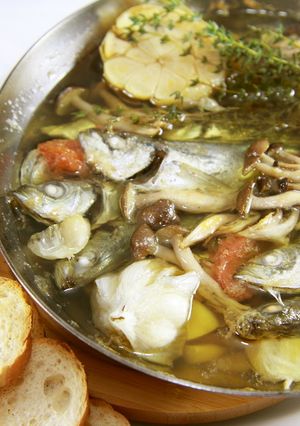 冬に食べたい！小魚とキノコのアヒージョ-レシピのメイン写真