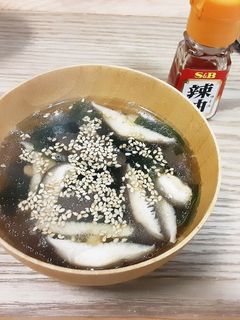手軽で簡単!生椎茸とワカメの中華スープ-レシピのメイン写真