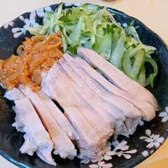 รูปของ 材料3つ！！鳥もも肉の蒸し鶏（自分メモ）