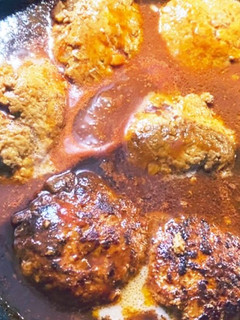 子供も大好き♡トマト煮込みハンバーグ-レシピのメイン写真