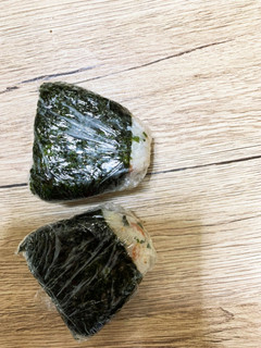 梅大葉のカリカリおにぎり-レシピのメイン写真