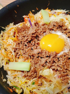 1日の1/2分野菜でフライパンビビンバ-レシピのメイン写真