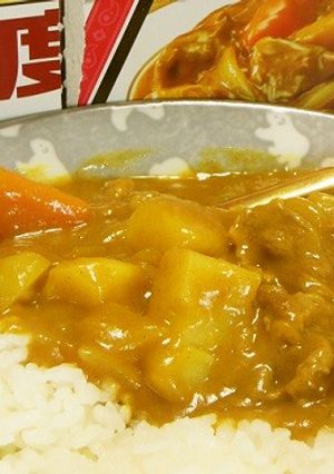 市販ルーで黄色いビーフカレー-レシピのメイン写真