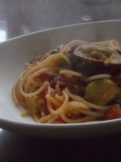 トマトとなすのピリ辛パスタ-レシピのメイン写真