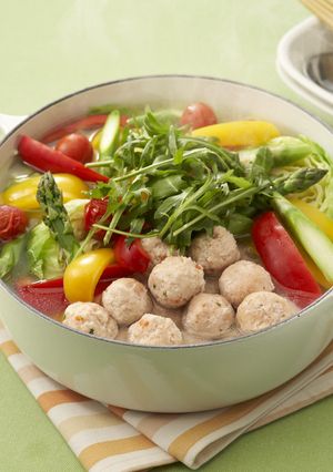 鶏だんごと春野菜の彩りスープ♪-レシピのメイン写真
