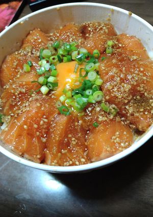 サーモンの漬け丼-レシピのメイン写真
