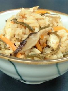 塩ふき昆布で炊き込みご飯-レシピのメイン写真