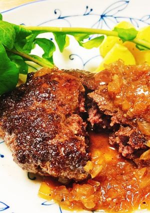 コショウたっぷり鹿肉100%ハンバーグ-レシピのメイン写真