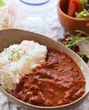 たっぷり玉ねぎと牛すじ肉の絶品カレー