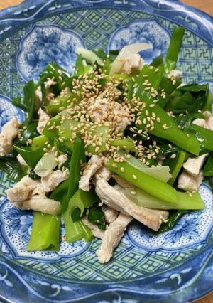 ごま油香る♩九条ねぎと鶏肉の煮浸し-レシピのメイン写真