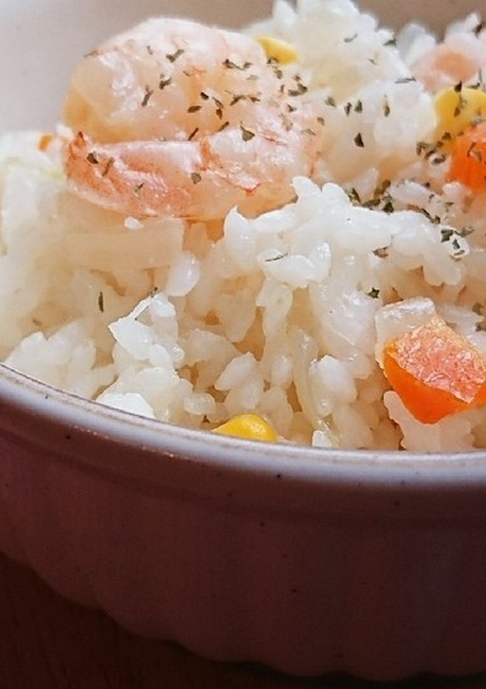 簡単手間なし！炊飯器でエビピラフ-レシピのメイン写真