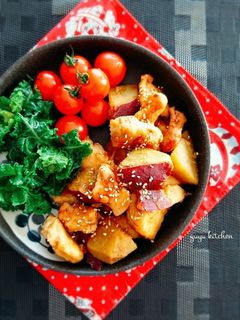 材料2つ簡単メイン☆鶏と薩摩芋の甘辛炒め-レシピのメイン写真