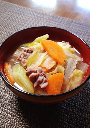 キャベツたっぷり豚汁-レシピのメイン写真