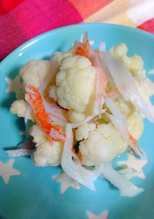 カリフラワーとカニカマの酢の物-レシピのメイン写真