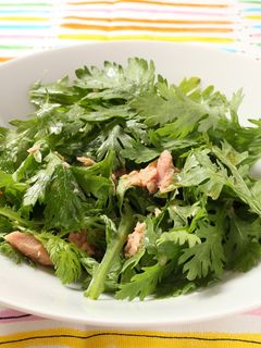 春菊とツナのサラダ(ナンプラー味)-レシピのメイン写真