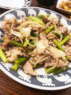 冷凍保存で作る簡単豚肉とニンニクの芽炒め-レシピのメイン写真