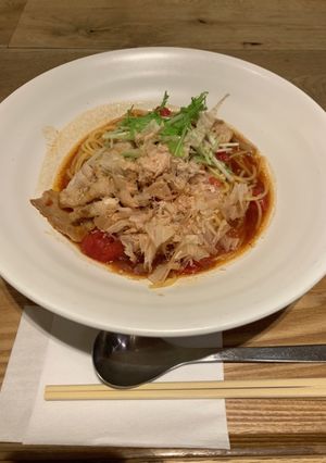 かつおぶしのせトマトスープパスタ-レシピのメイン写真